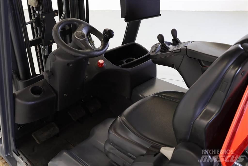 Linde E16P-02 Akumulátorové vozíky