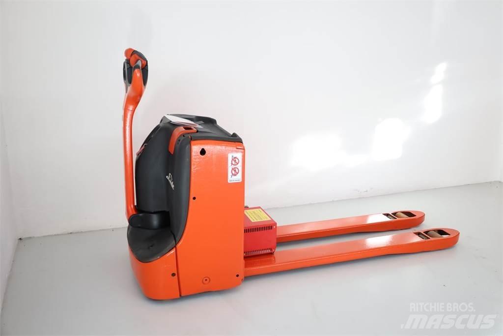 Linde T-18 Nízkozdvižný vozík