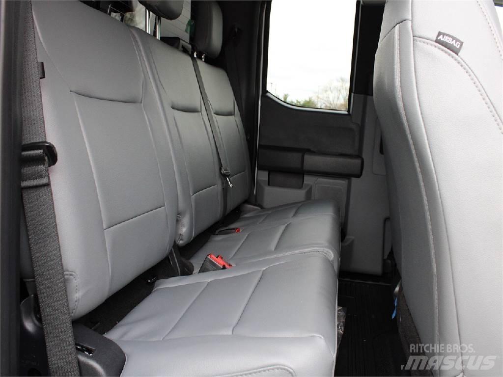 Ford F550 Sklápěče