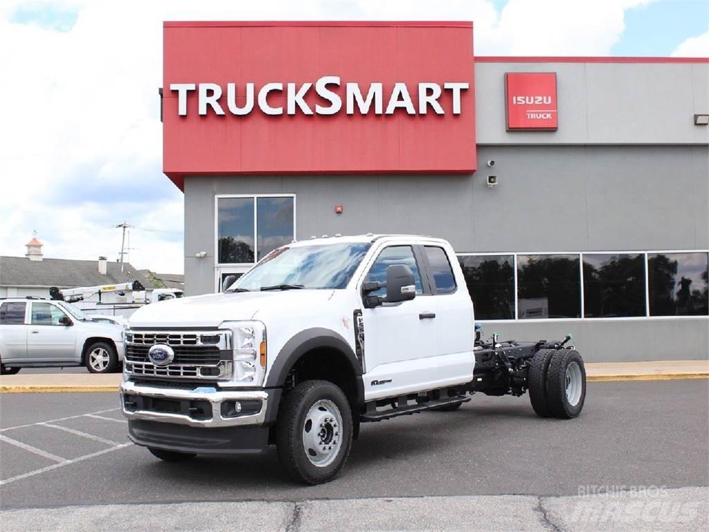 Ford F550 Nákladní vozidlo bez nástavby