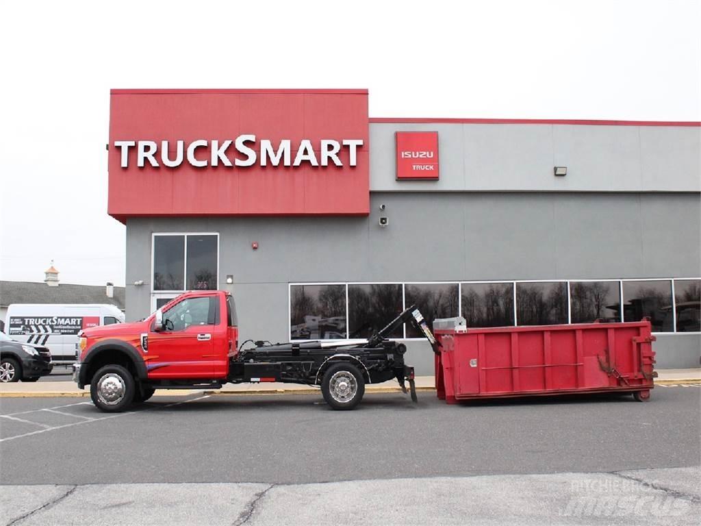 Ford F550 Sklápěče