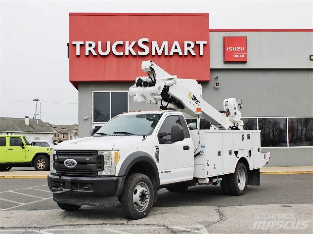 Ford F550 Komunální / Multi-užitková vozidla