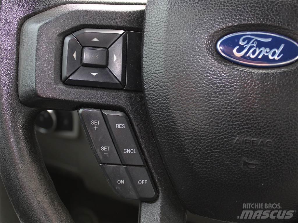 Ford F550 Komunální / Multi-užitková vozidla