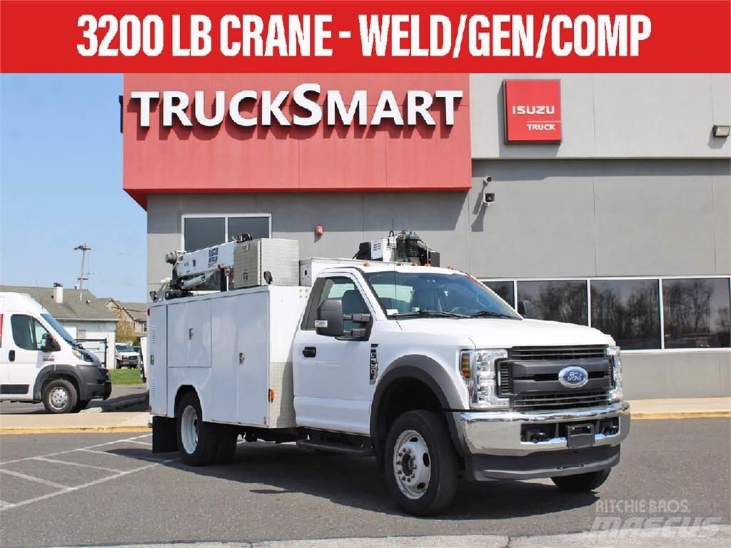 Ford F550 Komunální / Multi-užitková vozidla