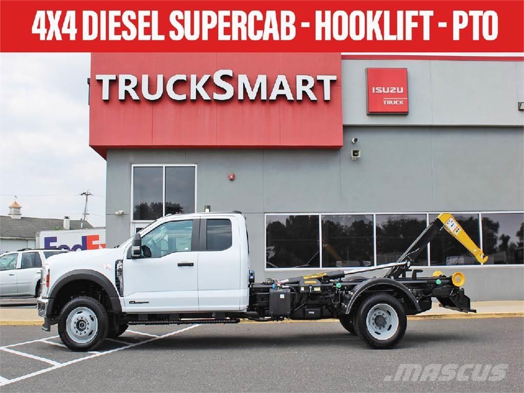 Ford F550 Sklápěče