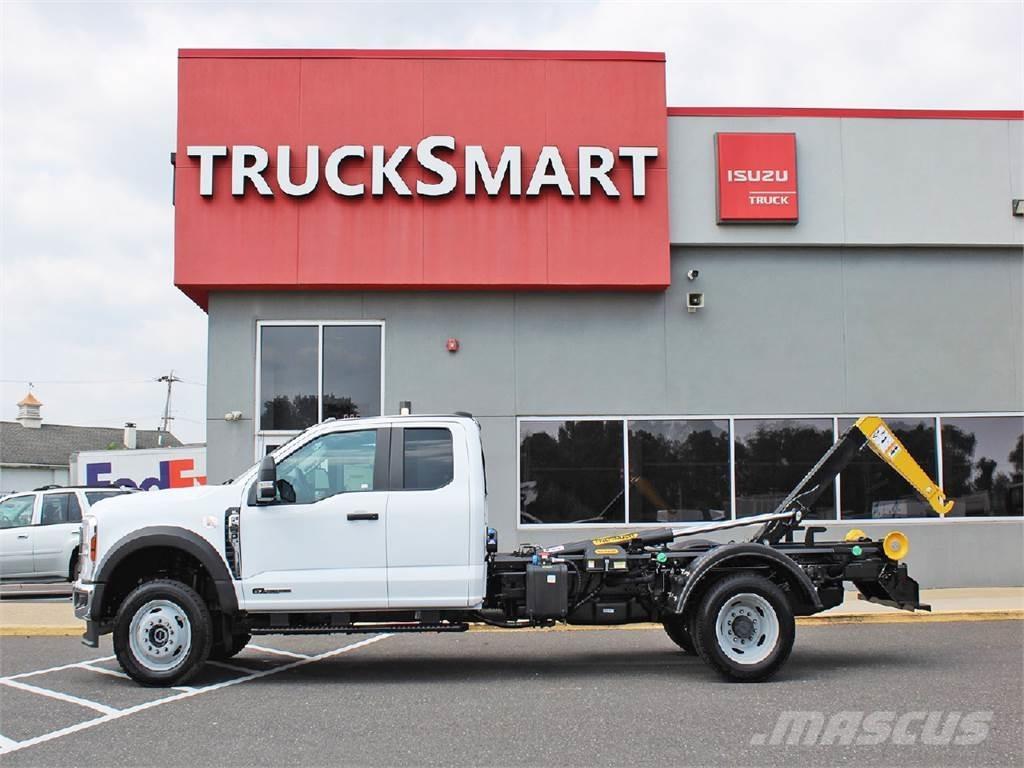 Ford F550 Sklápěče