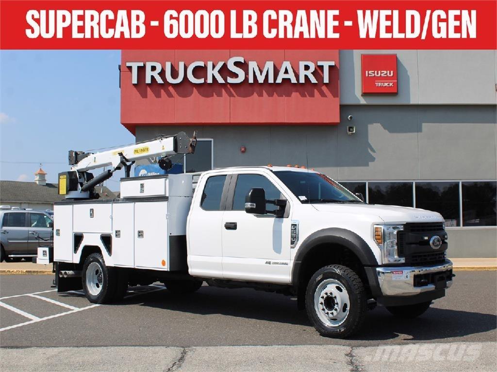 Ford F550 Komunální / Multi-užitková vozidla