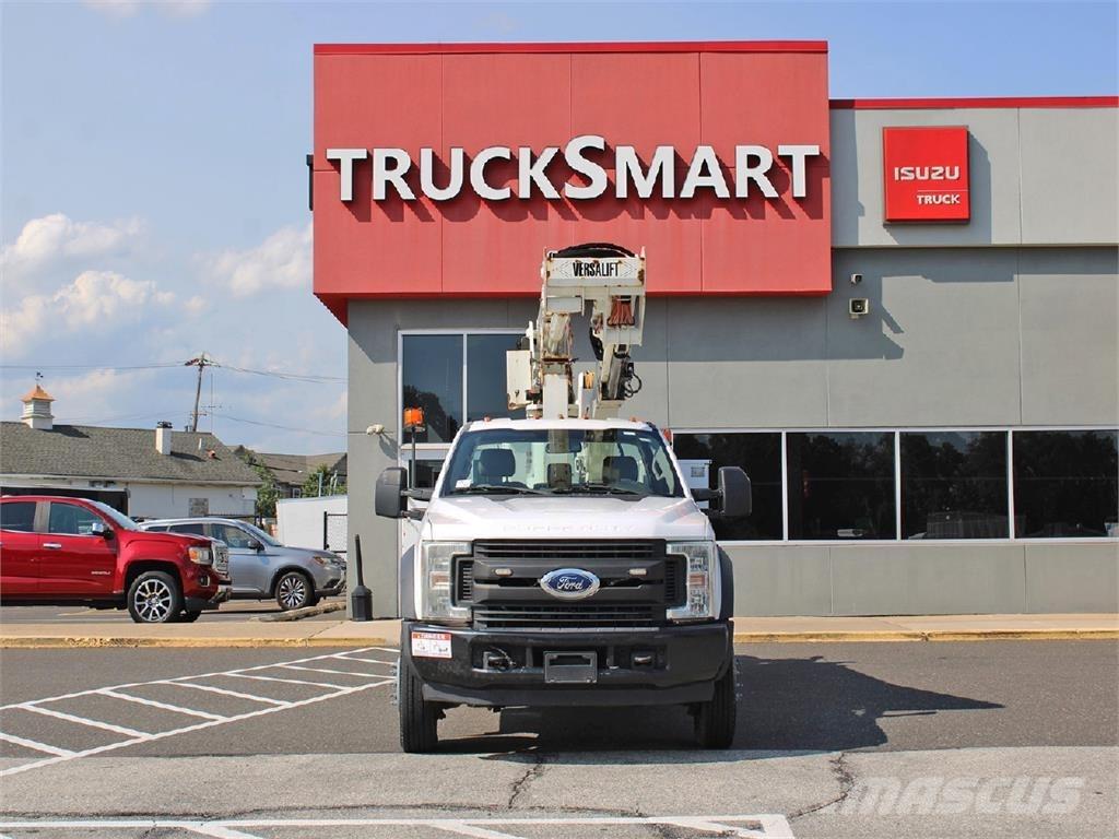 Ford F550 Komunální / Multi-užitková vozidla