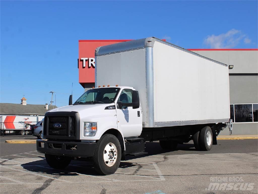 Ford F650 Skříňová nástavba