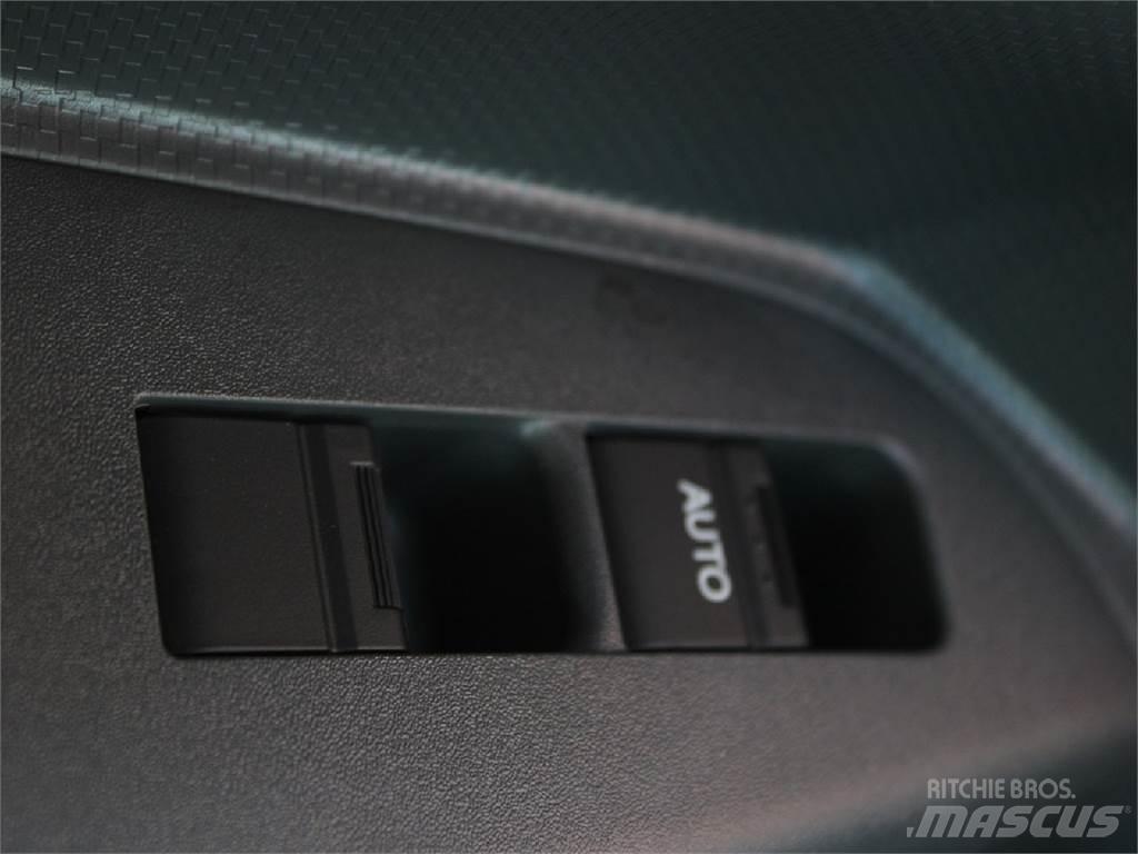 Isuzu NPR-HD Skříňová nástavba