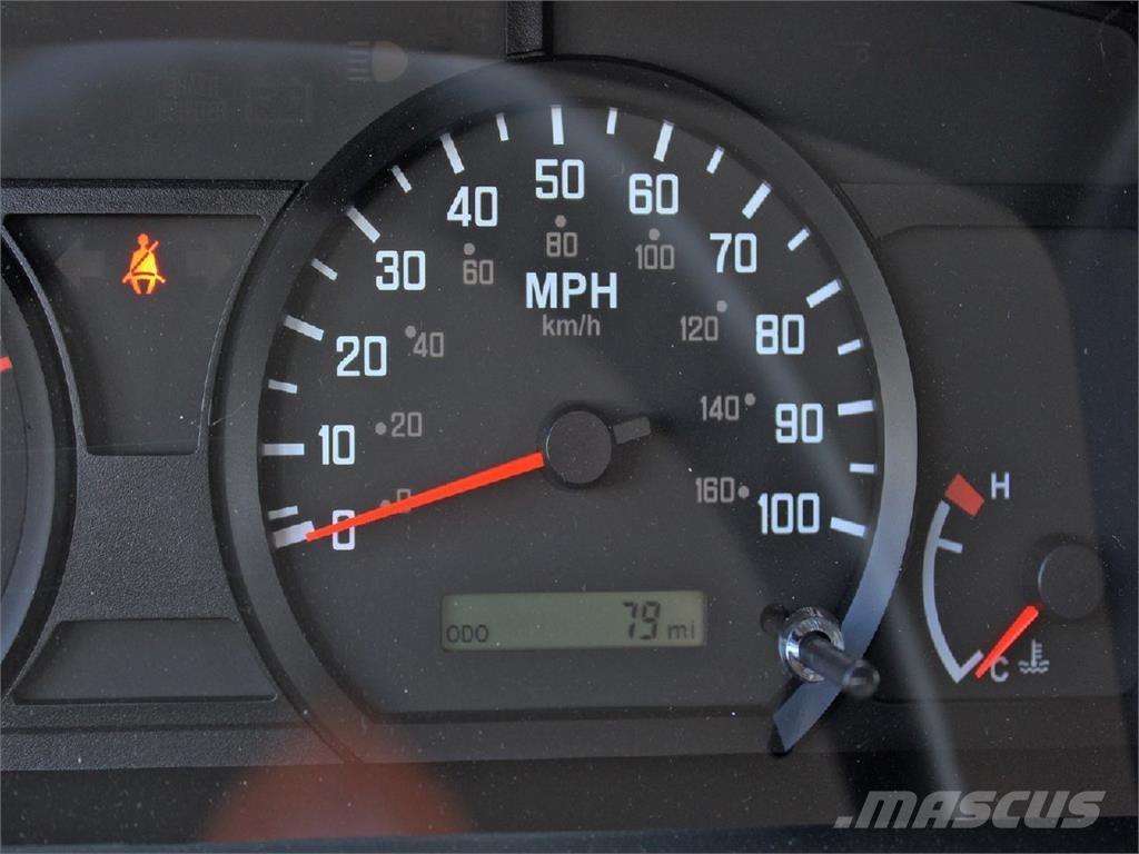 Isuzu NPR-HD Skříňová nástavba