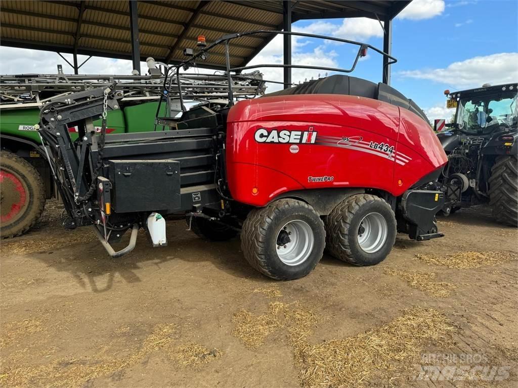 Case IH LB 434 Lis na hranaté balíky