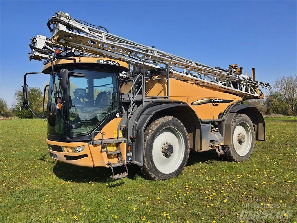 Challenger RG645C Tažené postřikovače