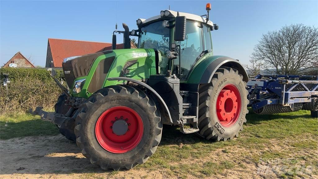Fendt 828 S4 Traktory