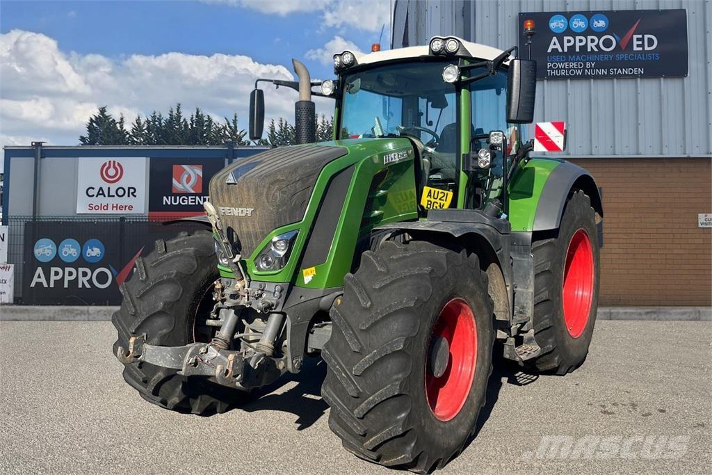 Fendt 828 VARIO Traktory