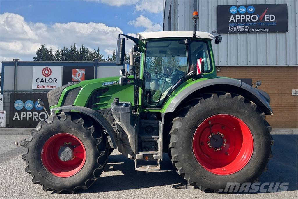 Fendt 828 VARIO Traktory