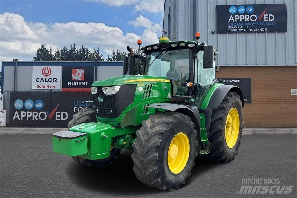 John Deere 6215R Traktory