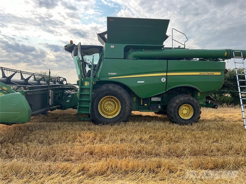 John Deere S685I Sklízecí mlátičky