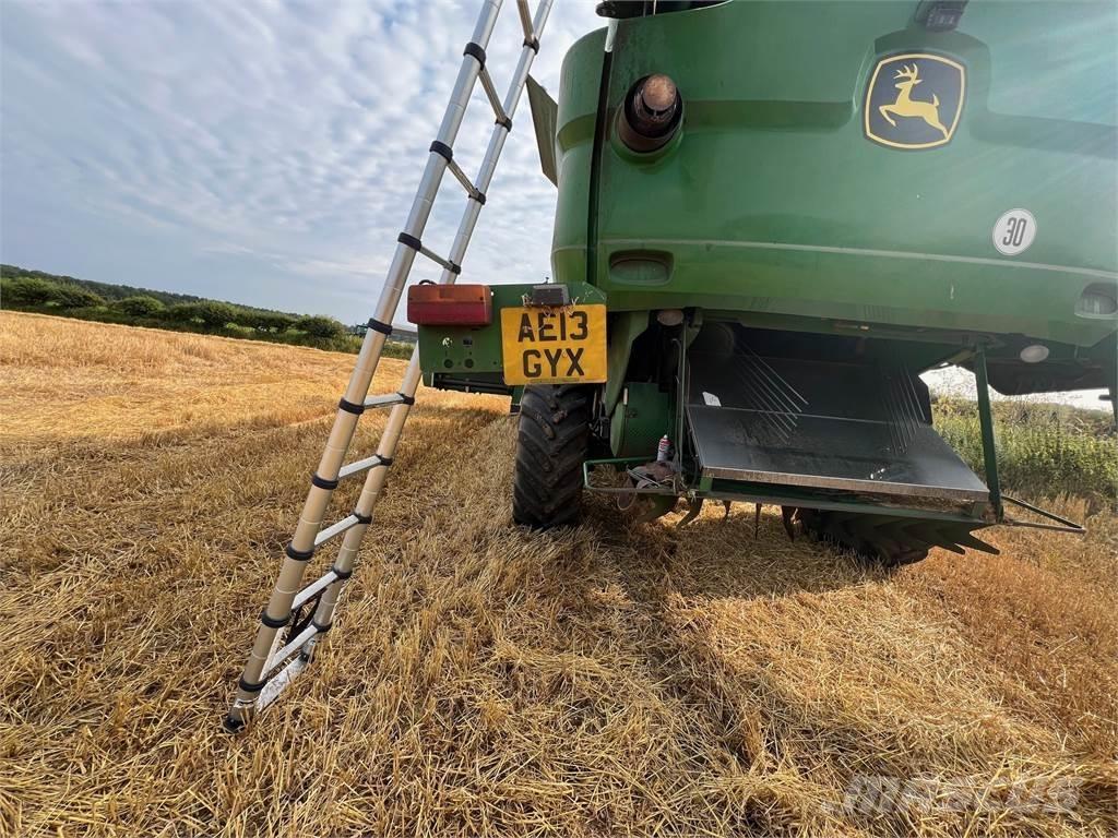 John Deere S685I Sklízecí mlátičky