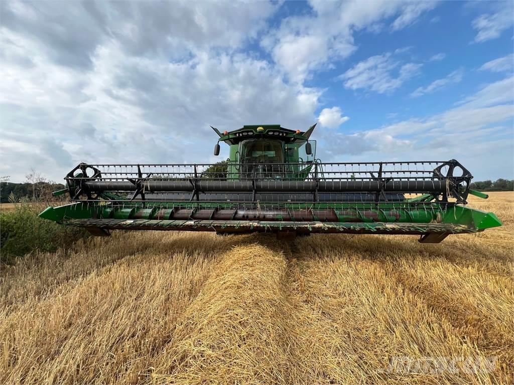 John Deere S685I Sklízecí mlátičky