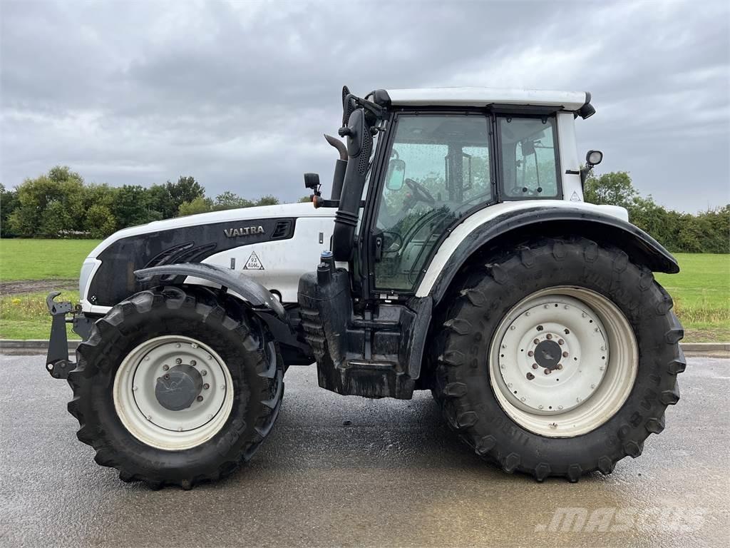 Valtra T203D Traktory
