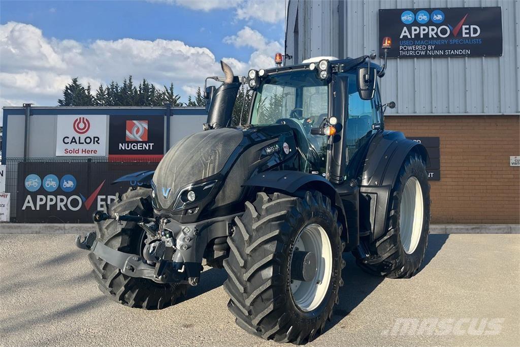 Valtra T234D Traktory