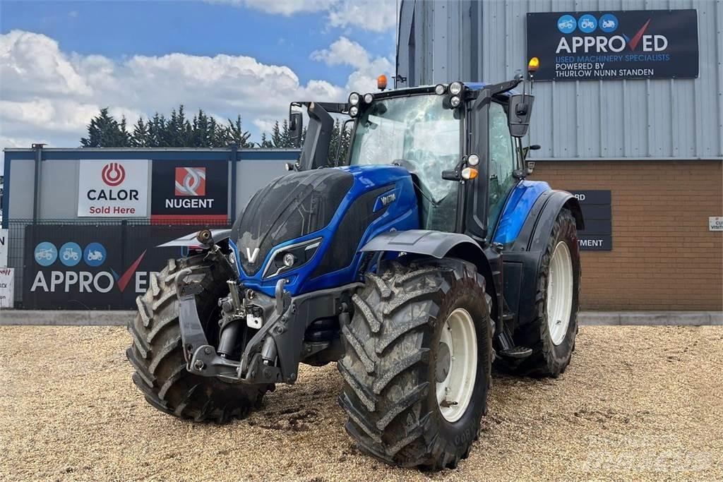 Valtra T234D Traktory