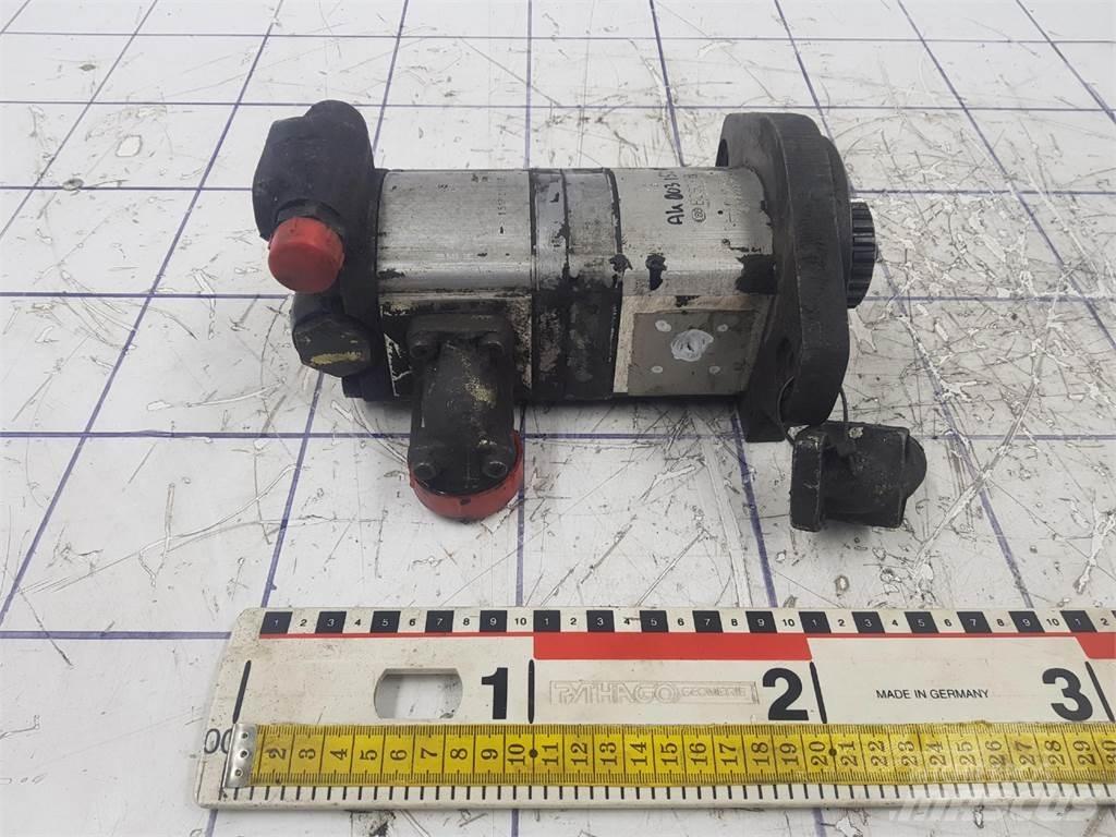 Bosch dual gear pump Součásti a zařízení k jeřábům