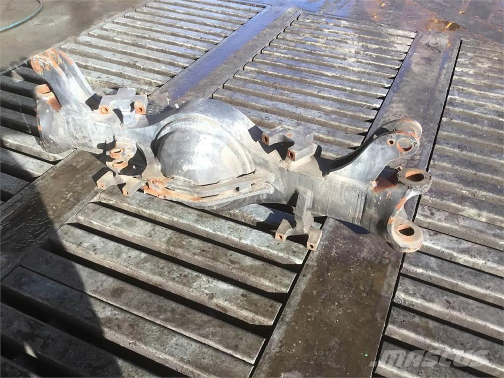 Demag AC 35 axle 2 Nápravy