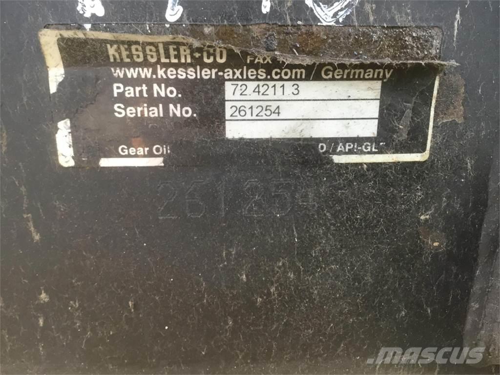 Demag AC 35 axle 2 Nápravy