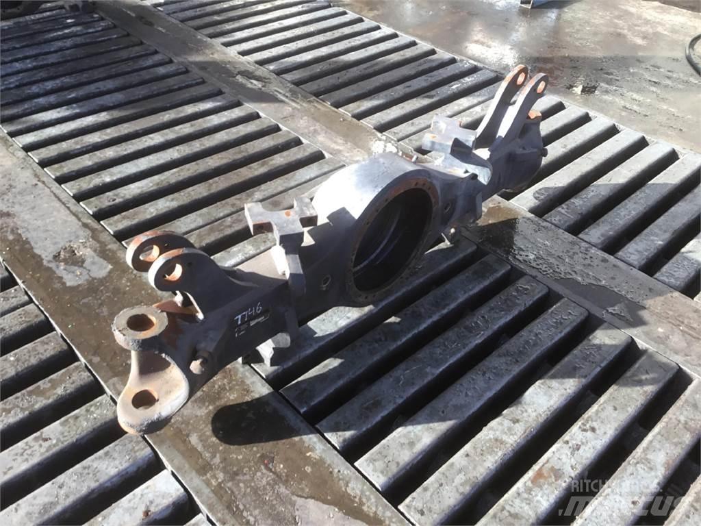Demag AC 35 axle 2 Nápravy