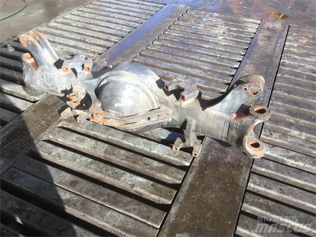 Demag AC 35 axle 2 Nápravy