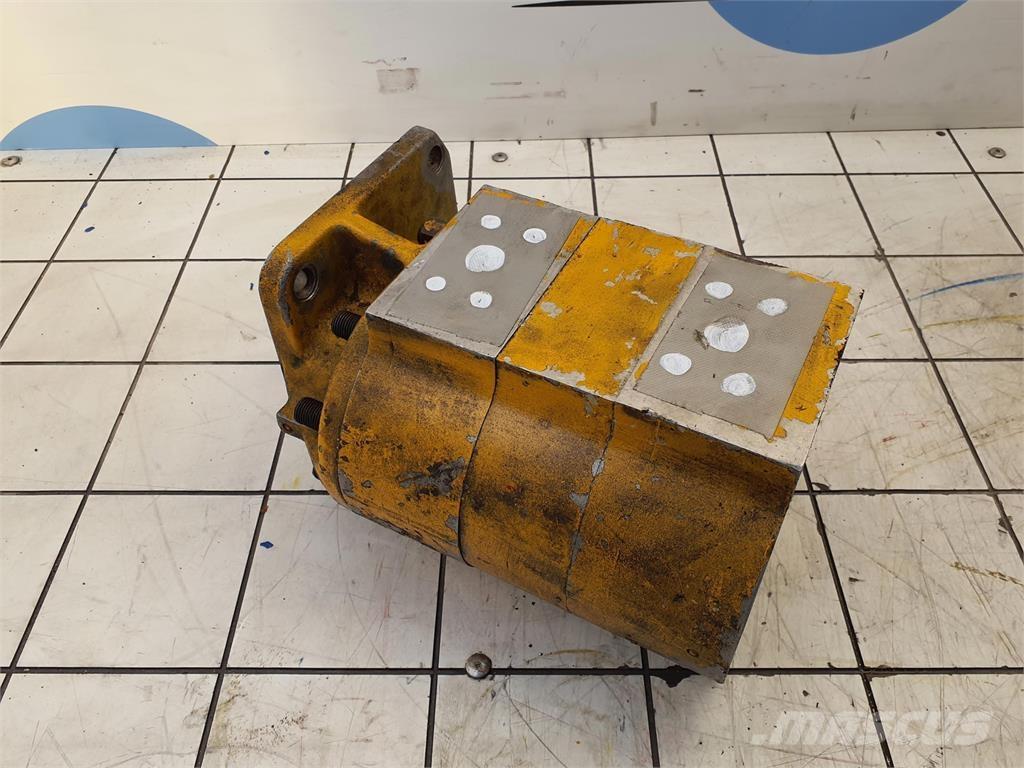  Dual gear pump Součásti a zařízení k jeřábům