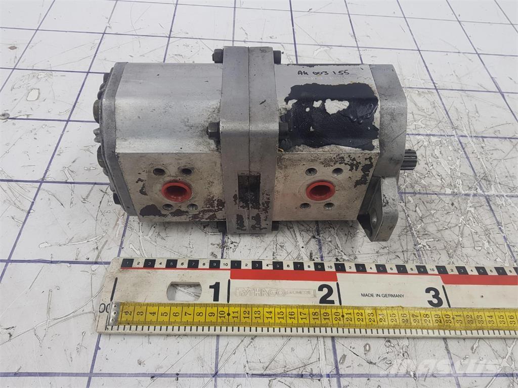  Dual gear pump Součásti a zařízení k jeřábům