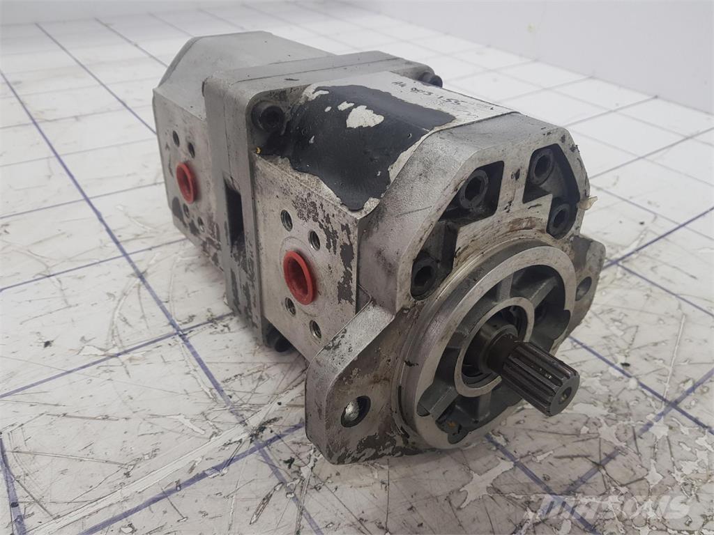  Dual gear pump Součásti a zařízení k jeřábům