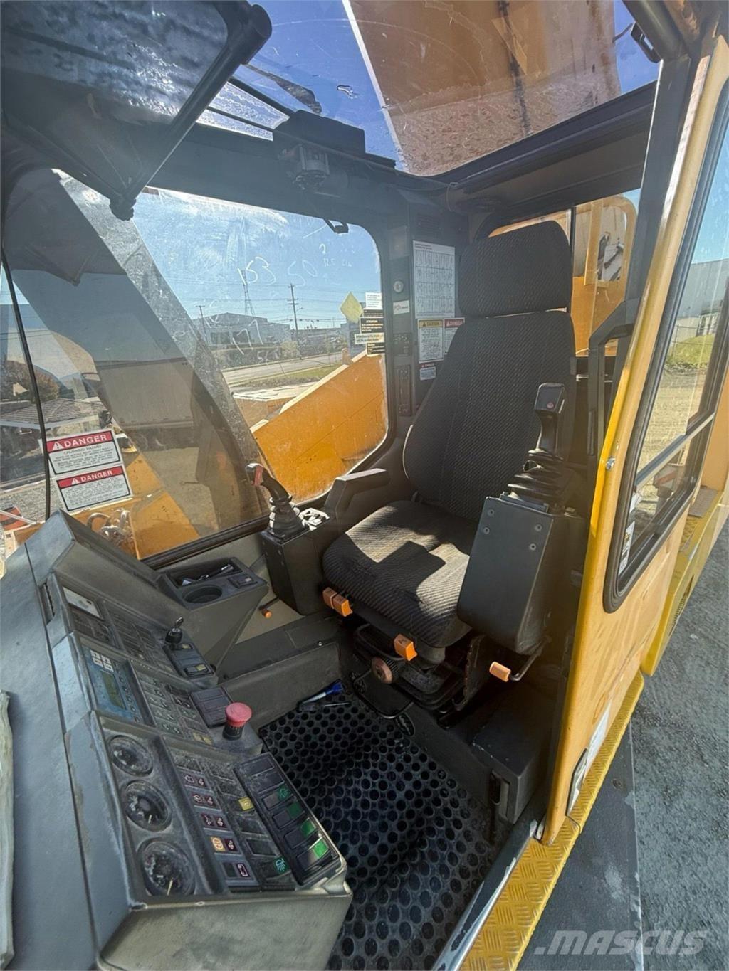 Grove GMK 5200 Univerzální terénní jeřáby