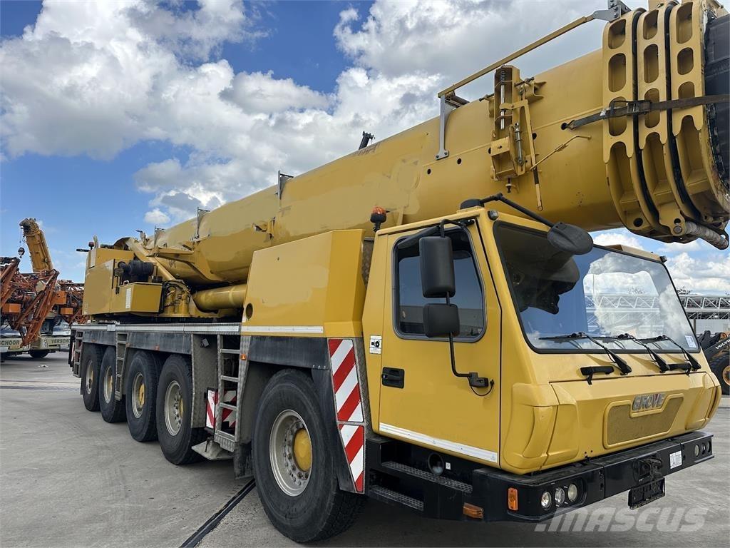 Grove GMK 5220 Univerzální terénní jeřáby