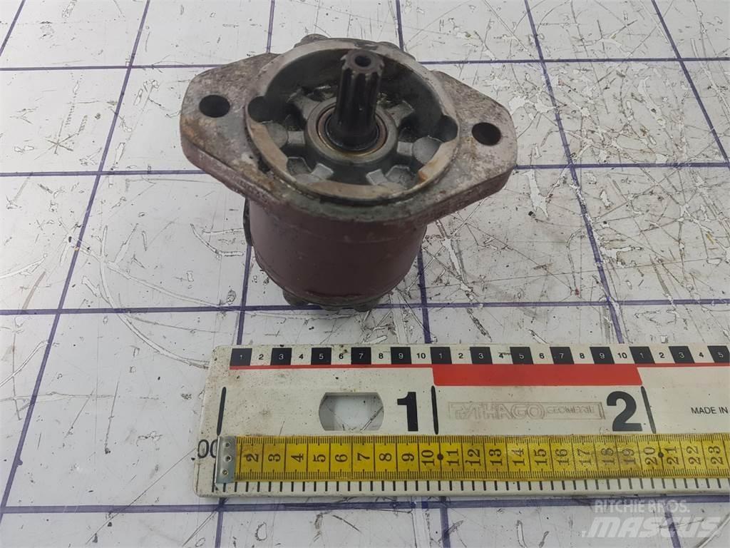 Grove steering pump Součásti a zařízení k jeřábům