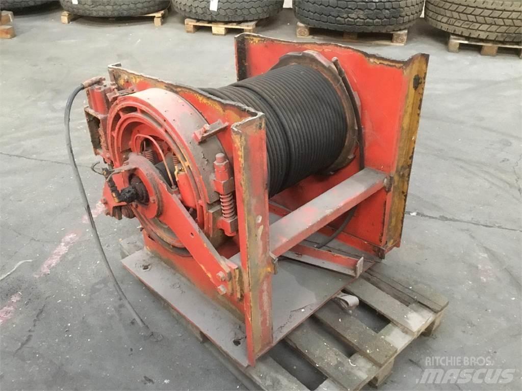 Kato NK 350 winch Součásti a zařízení k jeřábům