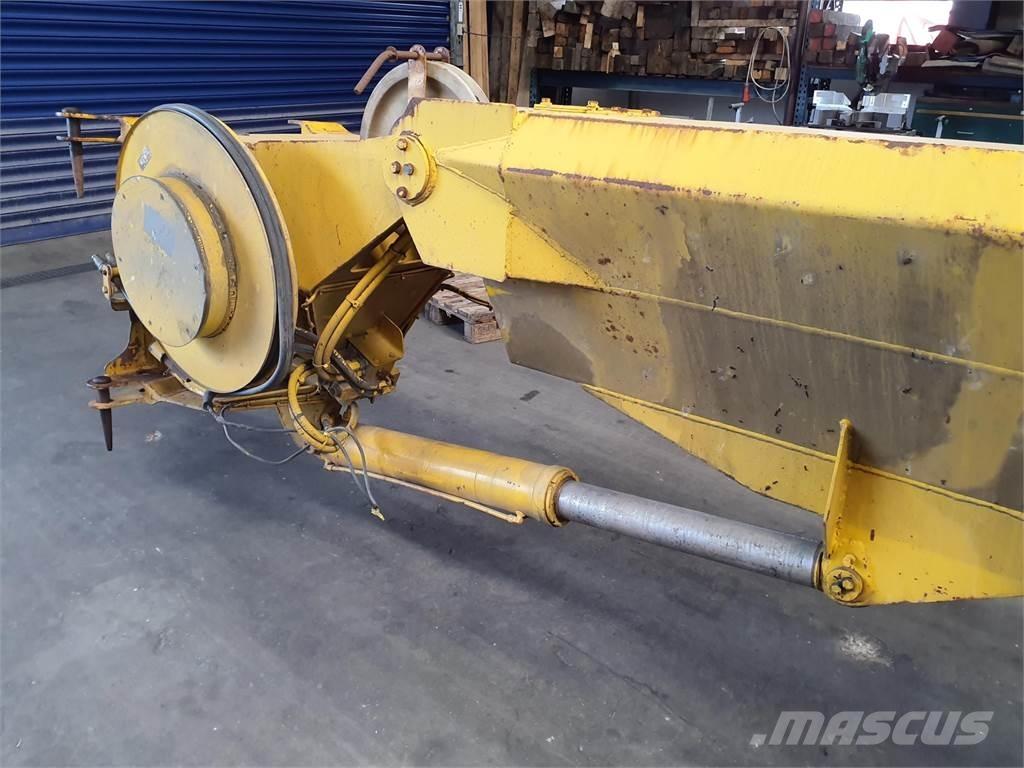 Krupp KMK 3050 jib Součásti a zařízení k jeřábům