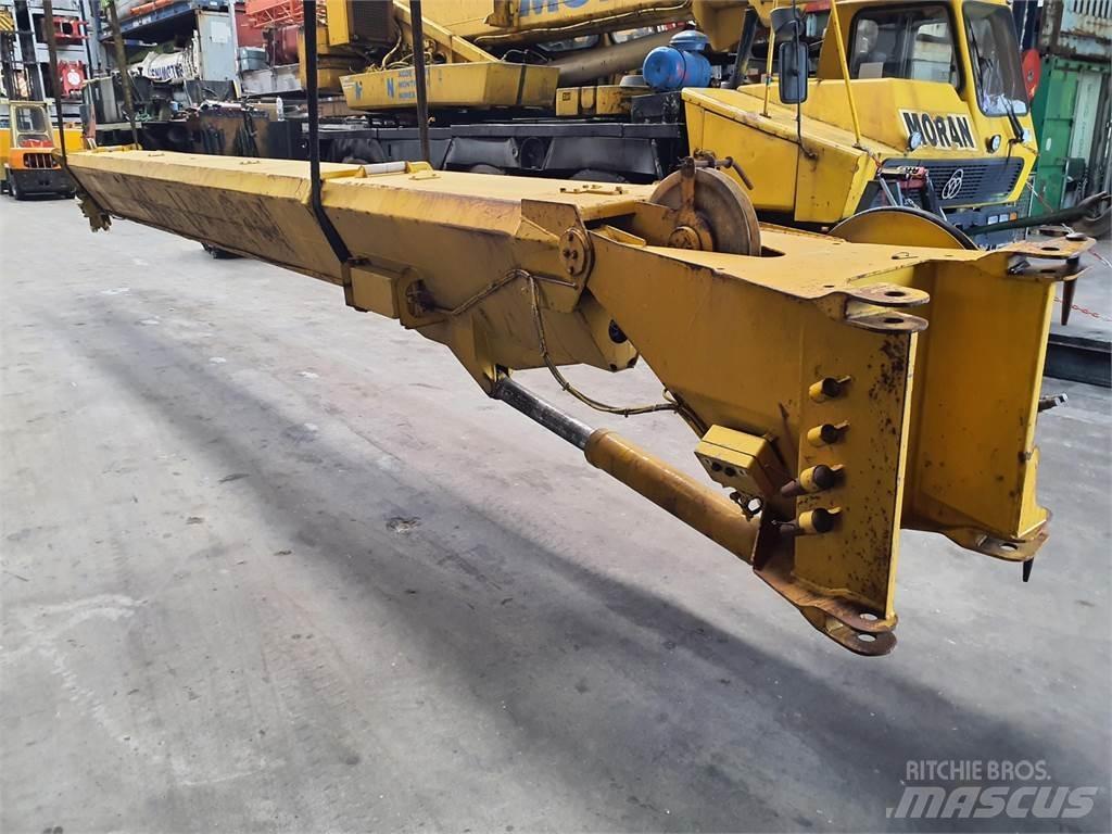 Krupp KMK 3050 jib Součásti a zařízení k jeřábům