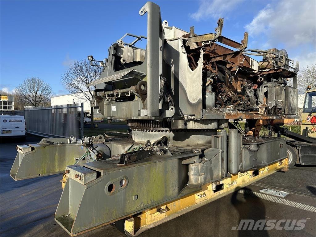 Liebherr LR 1160 Univerzální terénní jeřáby