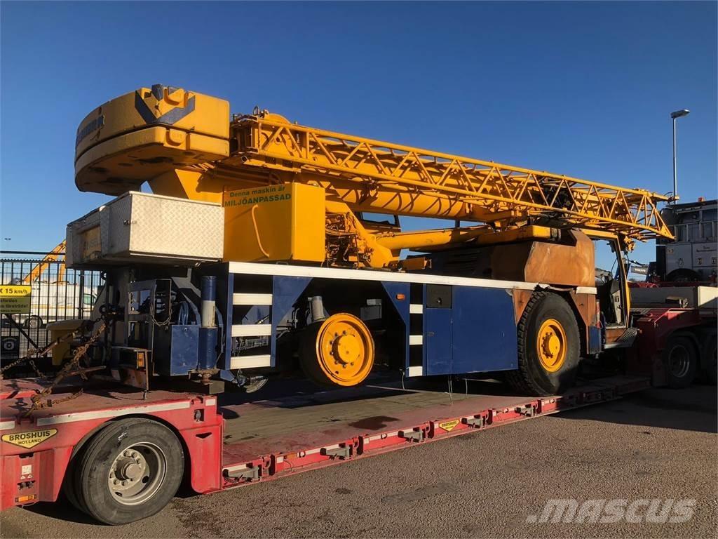 Liebherr LTM 1030-2 Univerzální terénní jeřáby
