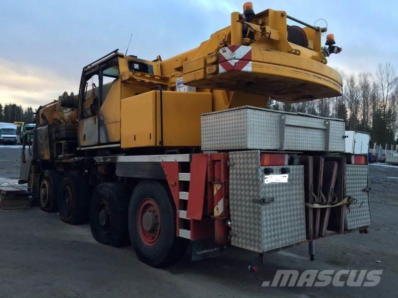 Liebherr LTM 1060-2 Univerzální terénní jeřáby