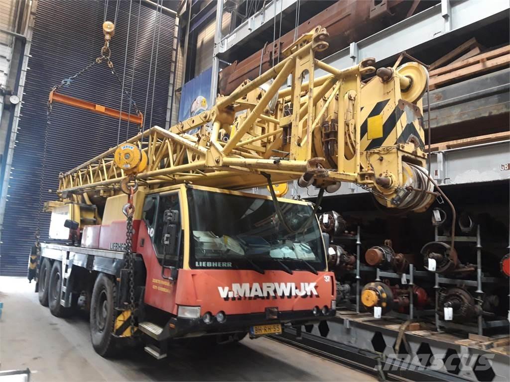 Liebherr LTM 1060-2 Univerzální terénní jeřáby