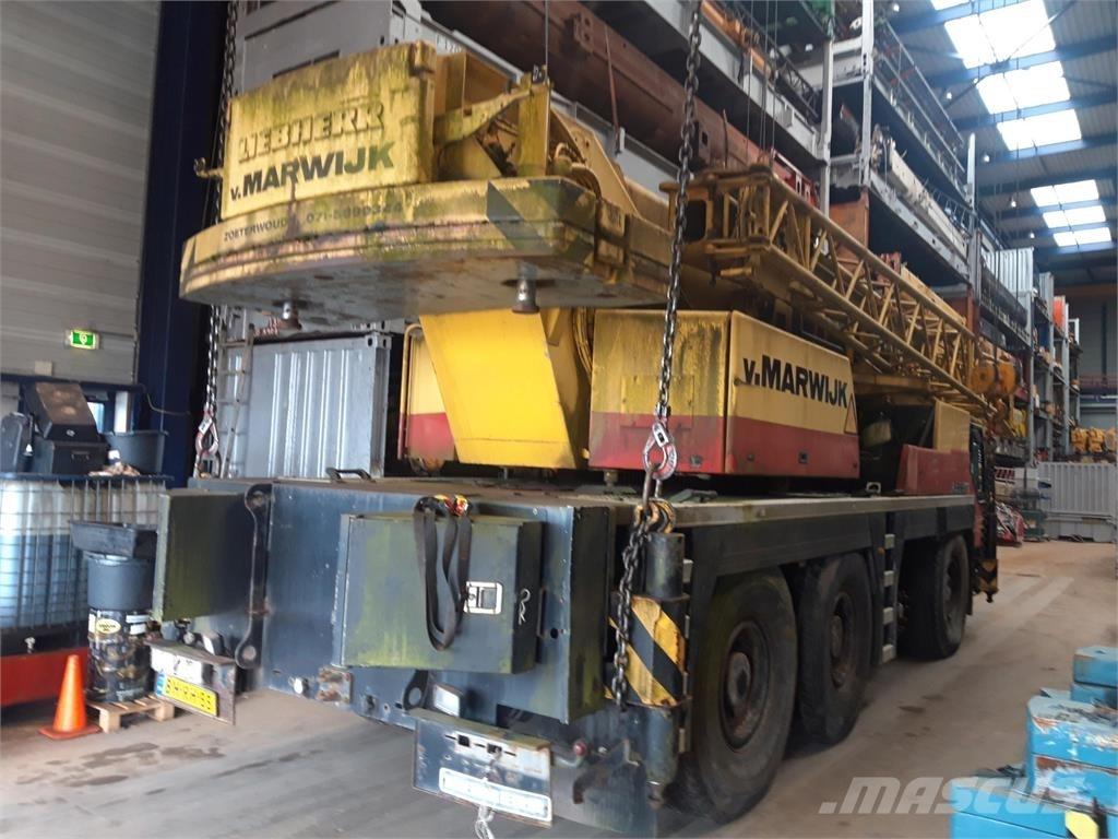Liebherr LTM 1060-2 Univerzální terénní jeřáby