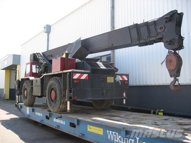 P&H S 15 for parts Univerzální terénní jeřáby