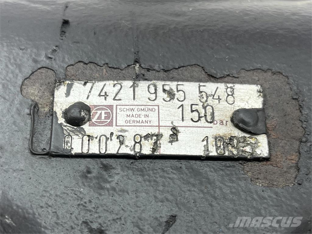  Steering box Součásti a zařízení k jeřábům