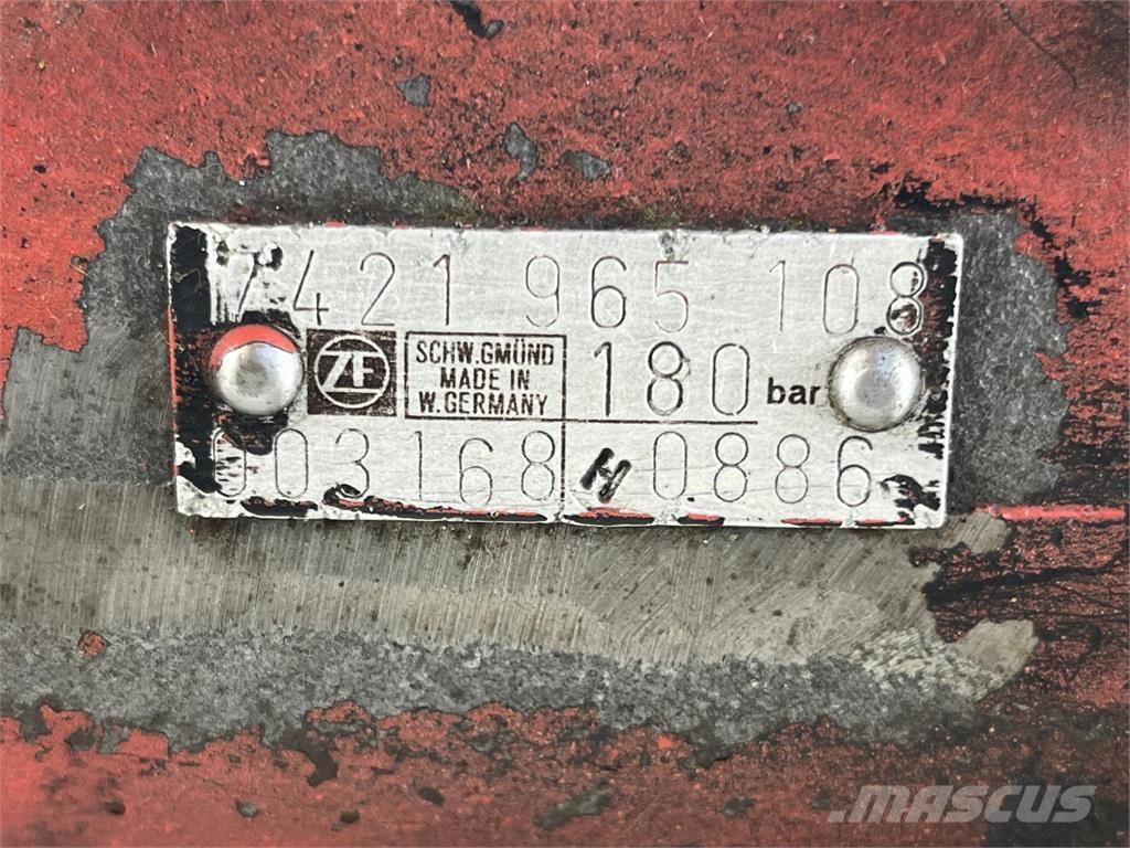  Steering box 180bar Součásti a zařízení k jeřábům