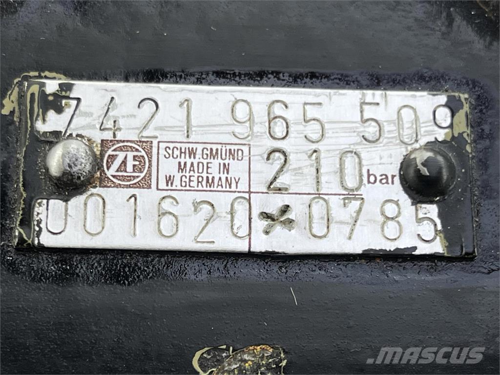  Steering box 210bar Součásti a zařízení k jeřábům